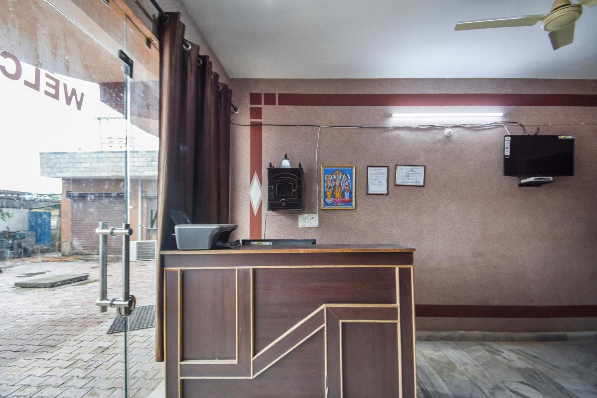 Oyo Flagship Vibes Hotel Nālāgarh Exterior foto